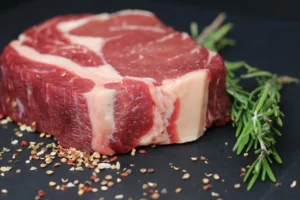 No primeiro mês de 2024 as carnes representaram 25,91% do valor total das exportações goianas, o equivalente a US$ 151 milhões. | Foto: Banco Público