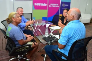 “Esse é o nosso papel, atender e dialogar com a população”, disse o prefeito Rogério Cruz durante início de atividades | Foto: Gabinete Prefeito