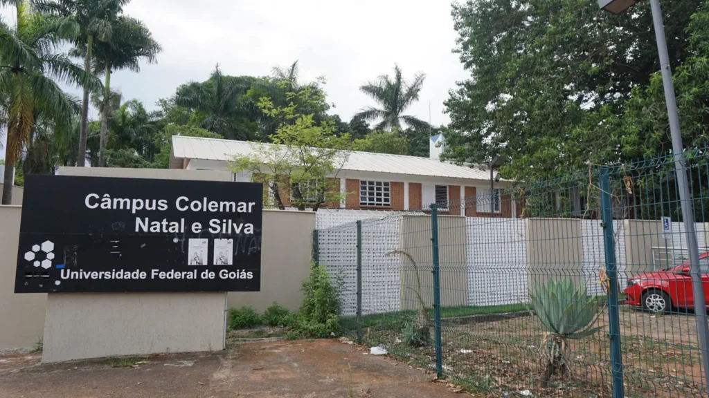 Decisão da greve foi feita a partir da votação na sede do Sindicato Nacional dos Docentes das Instituições de Ensino Superior | Foto: Leandro Braz/O Hoje