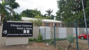 Decisão da greve foi feita a partir da votação na sede do Sindicato Nacional dos Docentes das Instituições de Ensino Superior | Foto: Leandro Braz/O Hoje