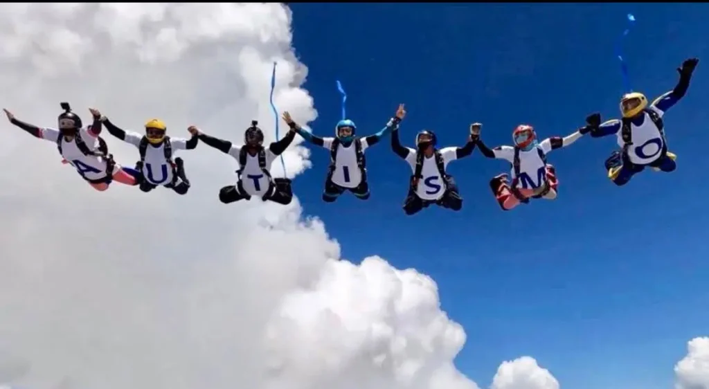 O Salto Azul é uma rede de apoio, um espaço seguro de troca, acolhimento e conexão entre autistas, seus familiares e profissionais que trabalham em prol da causa | Foto: Divulgação