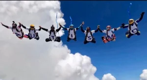 O Salto Azul é uma rede de apoio, um espaço seguro de troca, acolhimento e conexão entre autistas, seus familiares e profissionais que trabalham em prol da causa | Foto: Divulgação