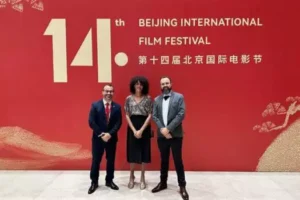 Na China, o secretário-executivo adjunto do Ministério da Cultura celebra o intercâmbio cultural durante a abertura do Festival Internacional de Cinema de Pequim, onde o Brasil é o país convidado de honra | Foto: Divulgação