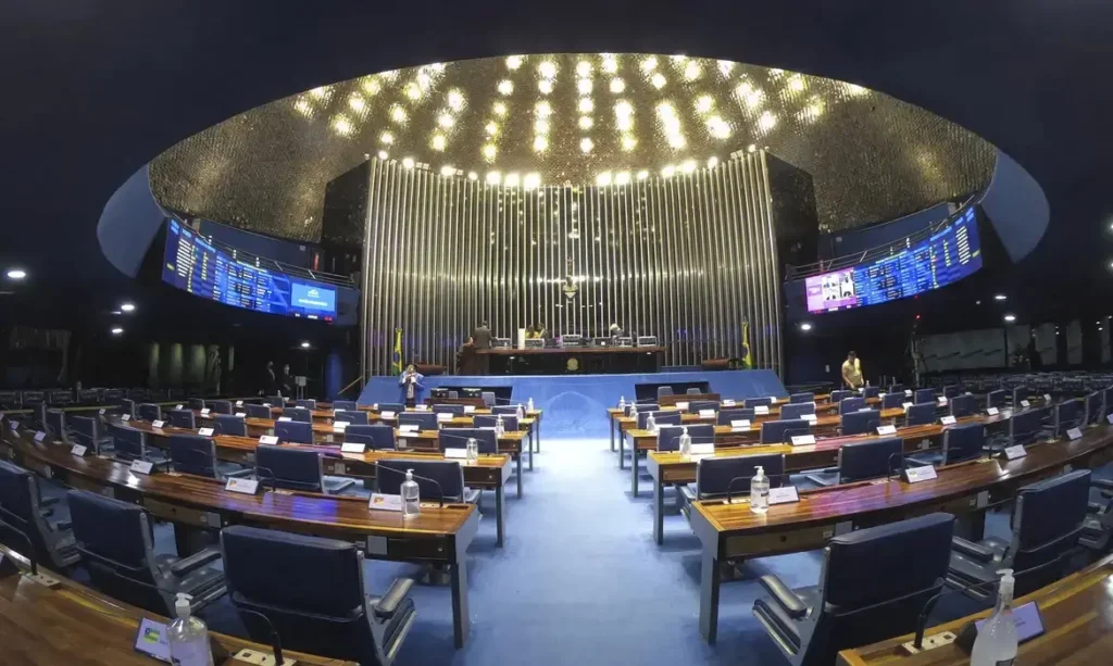 Senado aprova isenção de IR para quem ganha até dois salários | Foto: Roque Sá/Agência Senado
