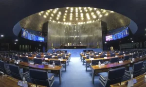 Senado aprova isenção de IR para quem ganha até dois salários | Foto: Roque Sá/Agência Senado