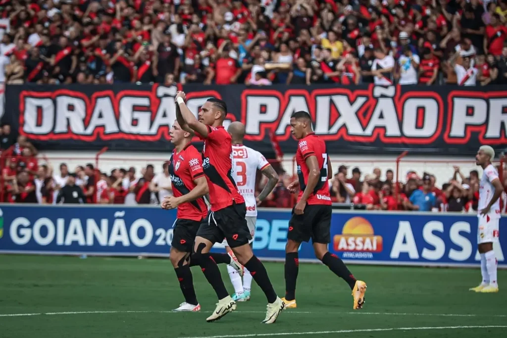 Dentro de casa, Atlético vai em busca dos primeiros pontos no campeonato (Foto: Ingryd Oliveira)