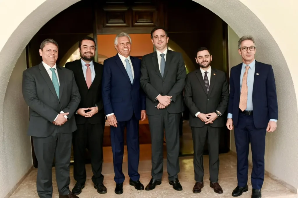 Governador se reuniu com Rodrigo Pacheco, em Brasília, para apresentar proposta de indexação de dívida dos estados. | Foto: Cristiano Borges