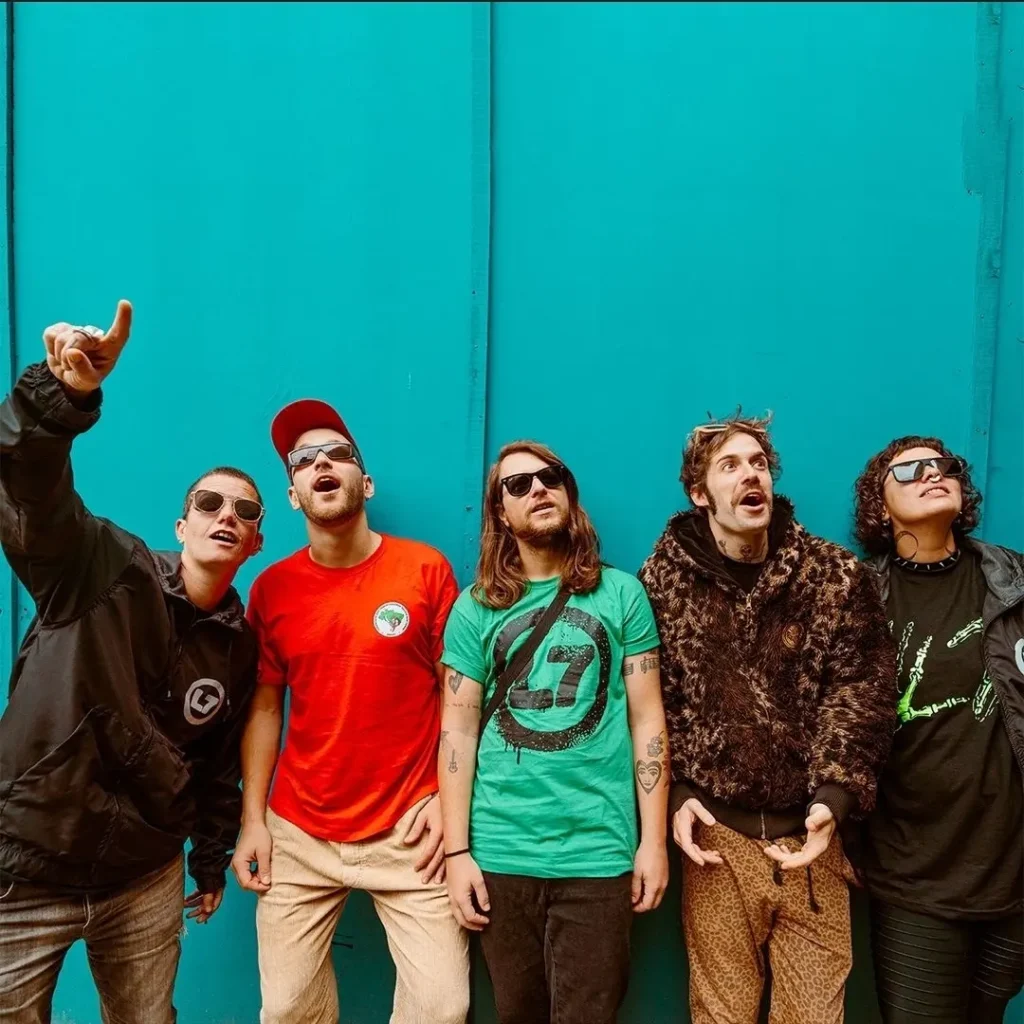 Entre a emoção do adeus e a esperança do retorno, a banda 
Francisco, el Hombre encerra uma era com um show memorável no 28º 
Goiânia Noise Festival. | Foto: Instagram (@franciscoelhombreoficial)