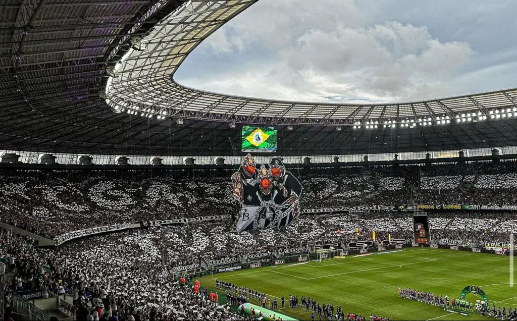 A equipe cearense teve mais de uma semana para se preparar para o confronto, enquanto a equipe goiana está há quase um mês sem entrar em campo. (Foto: João Costa)