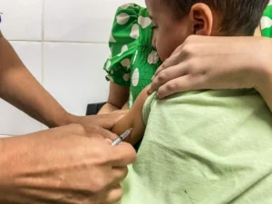 Dados divulgados pela pasta mostram que em 2024, 2.559 casos de SRAG foram registrados | Foto: Divulgação