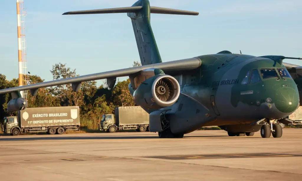 Doações seguiram em duas aeronaves e 19 carretas | Foto: Fabio Rodrigues-Pozzeborn/ Agência Brasil