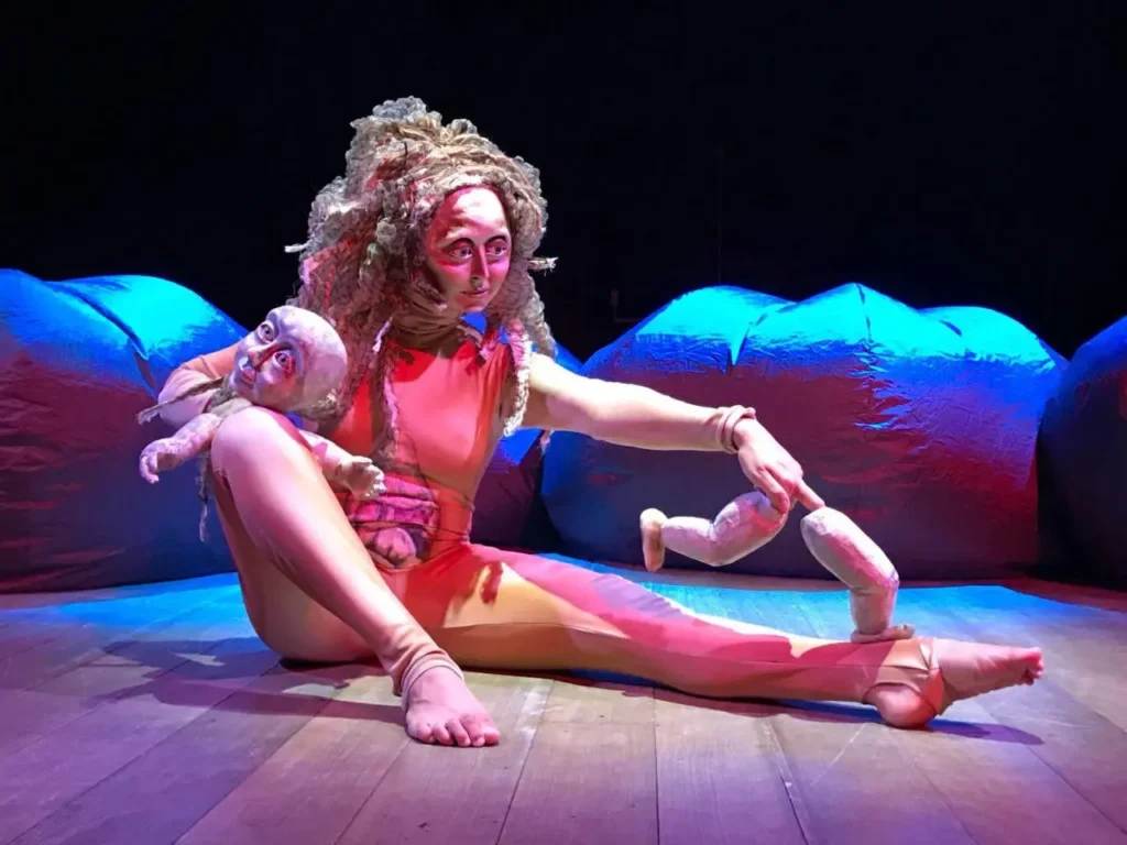 Com apresentações em Goiânia, Anápolis e Pirenópolis, este ano o evento traz uma das criadoras do Teatro de Lambe-Lambe, a mestra bonequeira Denise Di Santos | Foto: Paulo Balardim