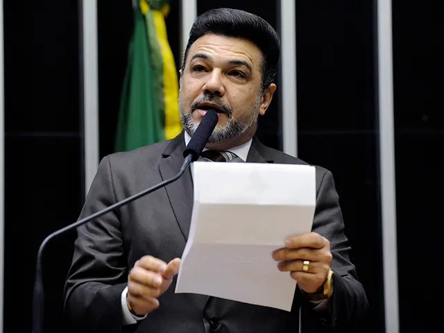 Evangélicos de Portugal se inspiram em Marco Feliciano para criar políticas de direita