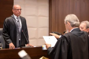 Para o biênio 2024/2026, também tomou posse o desembargador Ivo Fávaro, que trabalhará na vice-presidência | Foto: Divulgação/TJ-GO