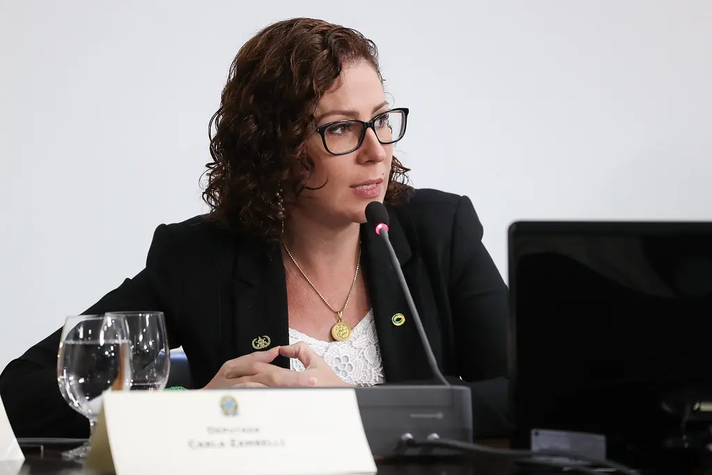 Zambelli e hacker viram réus por invasão a sistema de Judiciário