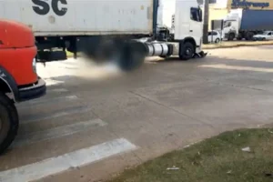 A mãe da criança também foi atingida. | Foto: Reprodução