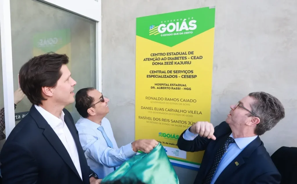 A entrega foi feita pelo governador em exercício Daniel Vilela que falou sobre a melhora do acesso à saúde para a população goiana | Foto: André Costa