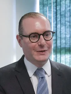 Ministro do STF suspende julgamento sobre revista íntima em presídios
