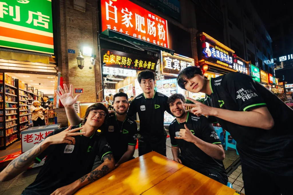 Equipe brasileira surpreende a todos com jogo equilibrado contra TES | FOTO: CBLOL