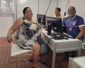Atendimento presencial já é realizado no estande da Secretaria Municipal de Desenvolvimento e Economia Criativa (Sedec). | Foto: Divulgação