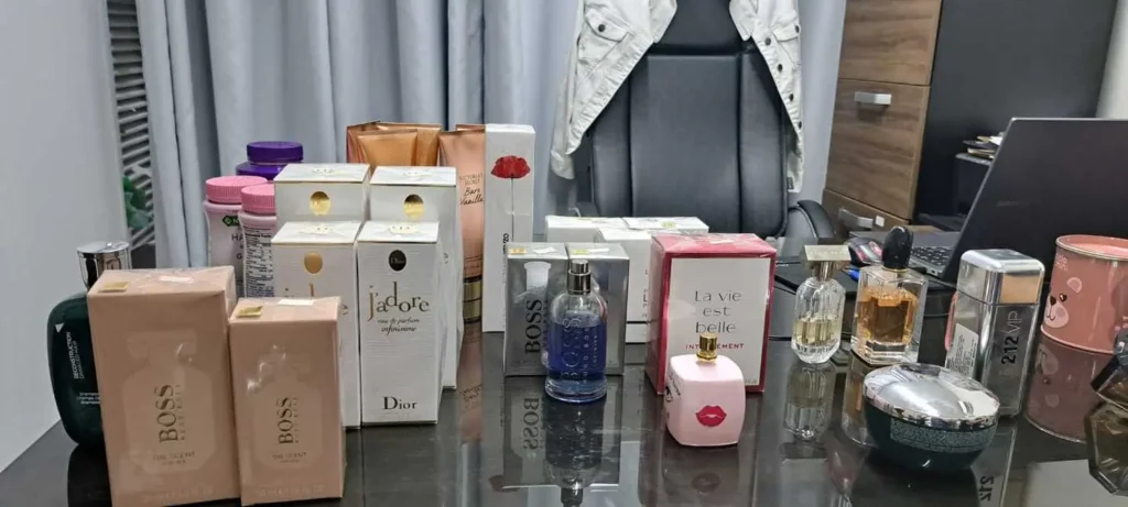 No estabelecimento, o Procon de Goiás confiscou aproximadamente 65 produtos vencidos avaliados em R$ 25 mil I Foto: Divulgação/Procon