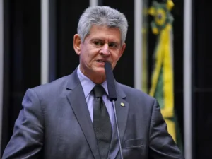 Líder do PDT é nomeado relator de projeto que suspende dívidas do RS