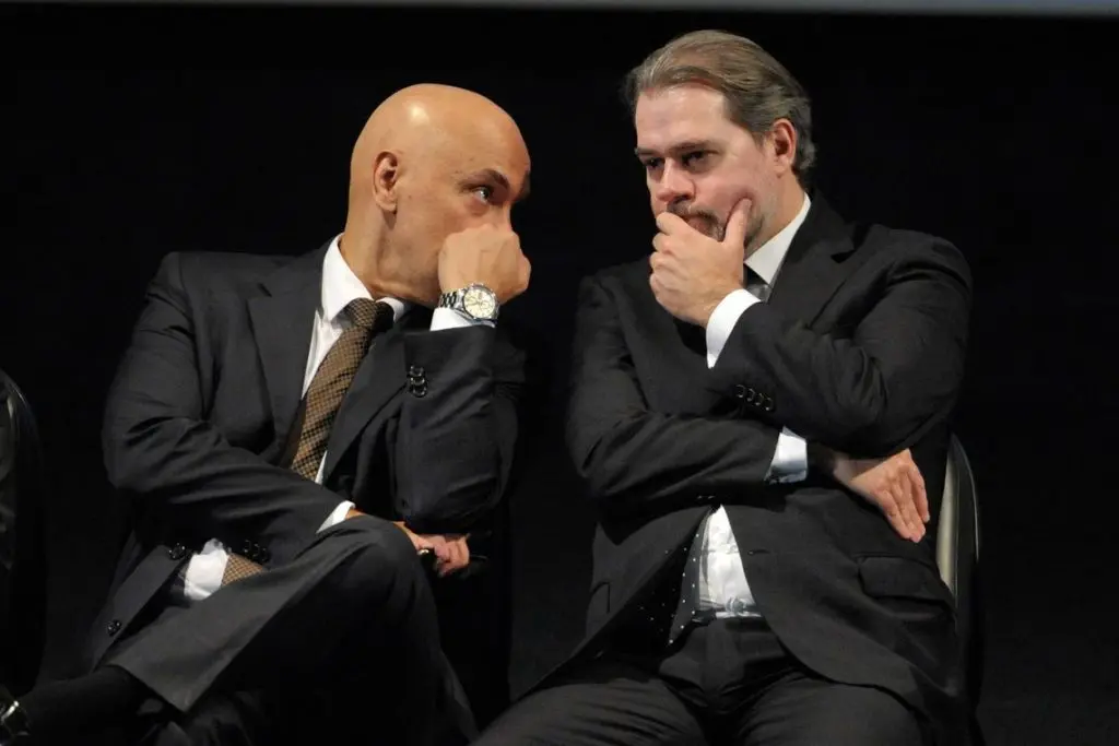 |Pedido de prisão a Alexandre de Moraes é barrado por Dias Toffoli