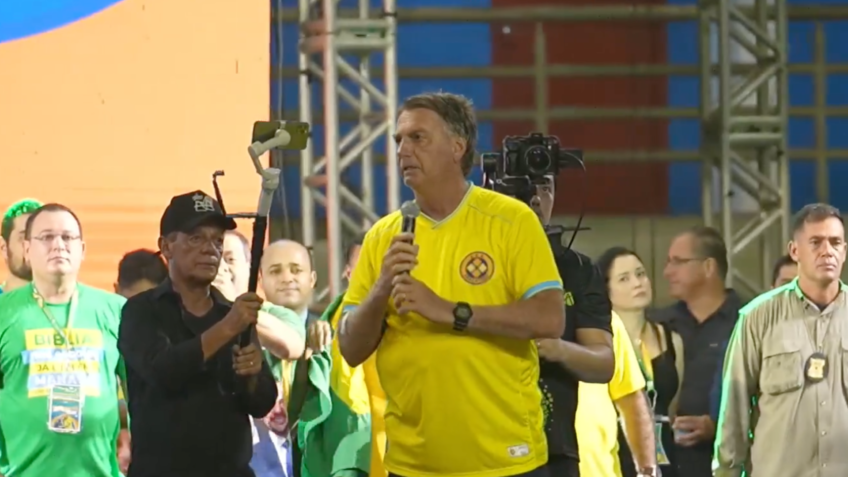 Bolsonaro recebeu alta já pela manhã,  e logo em seguida, ele seguiu para um evento do PL Mulher | Foto: Reprodução/ Facebook