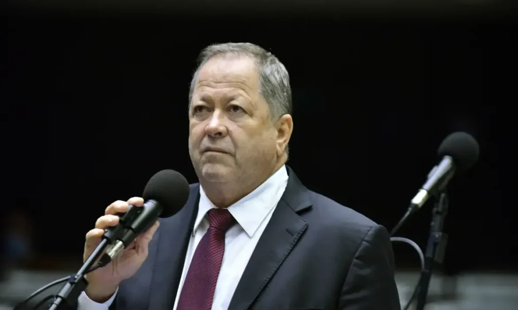 A defesa também solicitou a desativação do sistema de monitoramento de conversas na penitenciária, alegando que a medida é ilegal e fere os direitos do deputado | Foto: Agência Câmara