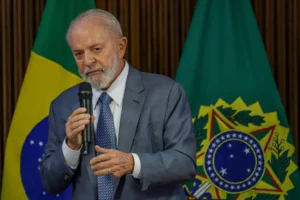 Brasília (DF) 13/05/2024 - O presidente Luiz Inácio Lula da Silva participa de uma reunião ministerial para apresentar novas medidas de auxílio para ao estado do Rio Grande do Sul que sofre com as enchentes.
Foto: Joédson Alves/Agência Brasil