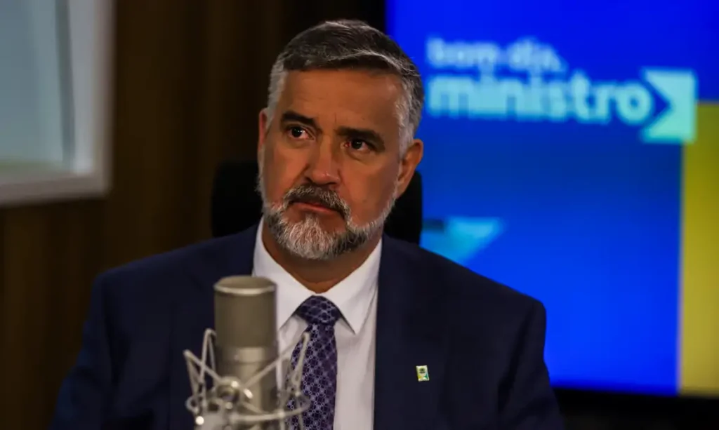 Paulo Pimenta, da Secom, afirmou que o foco é o resgate de vítimas. | Foto: Agência Brasil