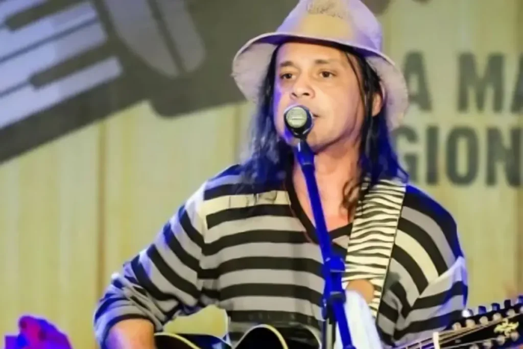 Missinho era uma das vozes mais reconhecidas no início da banda Chiclete com Banana. (Foto: Reprodução)
