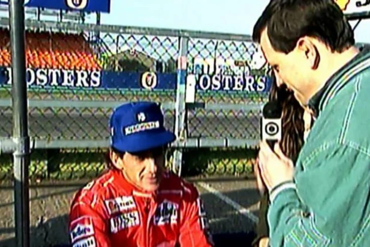 Ayrton Senna em uma das entrevistas que concedeu ao repórter e amigo Roberto Cabrini. Foto: Reprodução