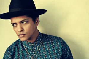 Bruno Mars retorna ao Brasil menos de um ano de ter vindo ao país