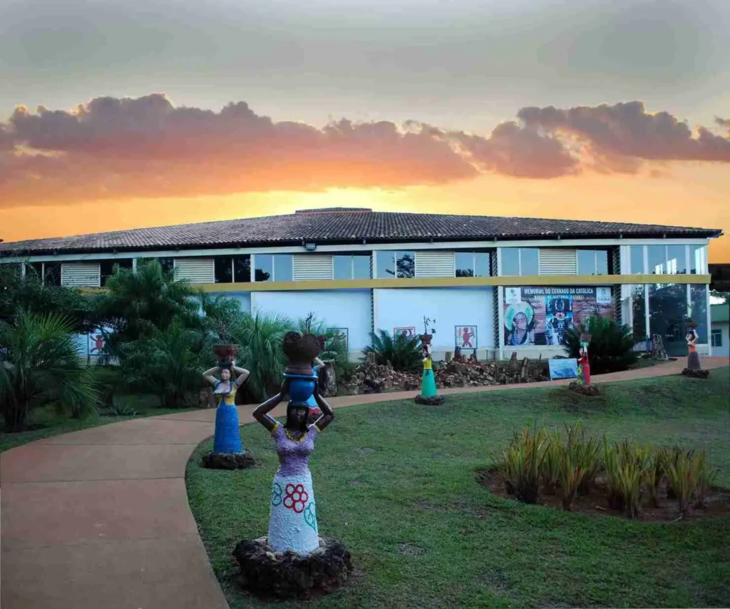 Evento do projeto Sábado Tem Museu possibilita acesso a fósseis de até 600 milhões de anos e a reconstituições de povoados, aldeias indígenas e quilombos.|  Foto: Divulgação