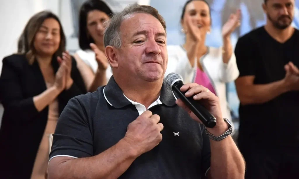 Na perspectiva de alianças eleitorais, Vilmar Mariano tem se esforçado para garantir, em recado vindo de pesquisas, ao Palácio das Esmeraldas que está forte para a disputa contra o principal rival na cidade, o deputado federal Professor Alcides | Foto: Reprodução