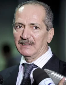 Favorito à vice, ex-comunista desiste de chapa com Ricardo Nunes
