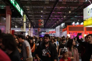 Este ano, a Brasil Game Show contará com sua décima quinta edição! Somando todas as edições anteriores, já são mais de 2,8 milhões de participantes, 2.700 marcas e 170 títulos jogáveis!  | FOTO: BGS Flickr