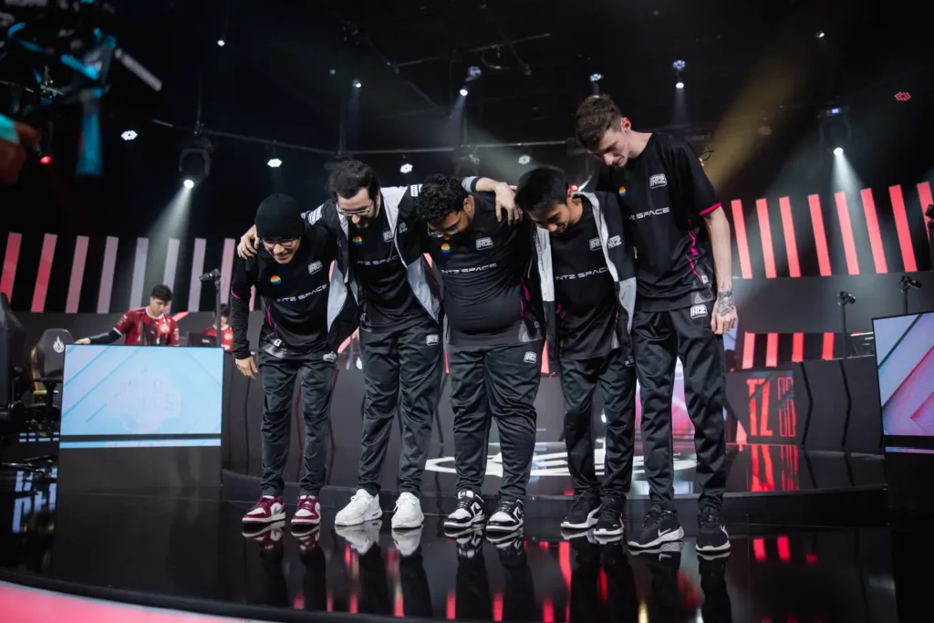 Após ganhar da LOUD em jogo disputado, a INTZ consegue sua quarta vitória consecutiva e avança para o segundo lugar da tabela.