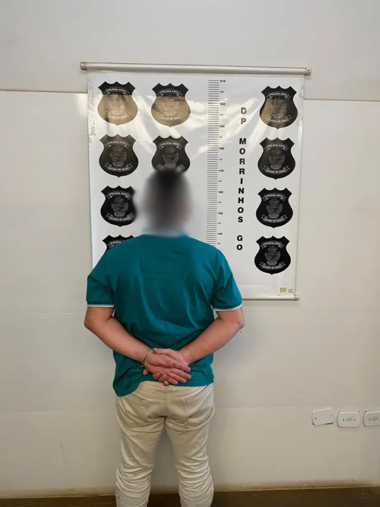 O homem foi levado à Delegacia de Polícia de Morrinhos, onde foi autuado em flagrante pelo crime de violência doméstica I Foto: Divulgação/PCGO