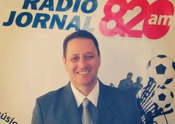 Jornalista esportivo da Rádio 820 AM foi executado na frente do jornal em 2012 | Foto: Divulgação