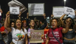 Grupo da Igreja Católica divulgam manifesto contra PL do aborto
