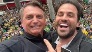 A "honraria" se trata de uma brincadeira que Bolsonaro fazia desde quando era presidente. | Foto: Reprodução