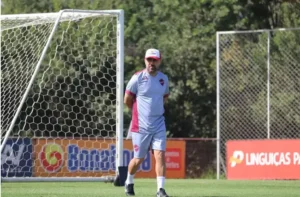 Para a partida fora de casa, o time terá mudanças, já que dois jogadores estão entregues ao Departamento Médico | Foto: Roberto Corrêa/VNFC