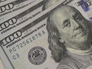 No acumulado do mês, o dólar registra alta de 2,2%, e de 8,9% no ano | Foto: Valter Campanato/Agência Brasil