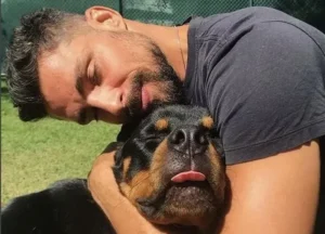 Visivelmente abalado, o artista relatou o caso em seus stories do Instagram e pediu torcida para a recuperação dos animais | Foto: Reprodução/Instagram