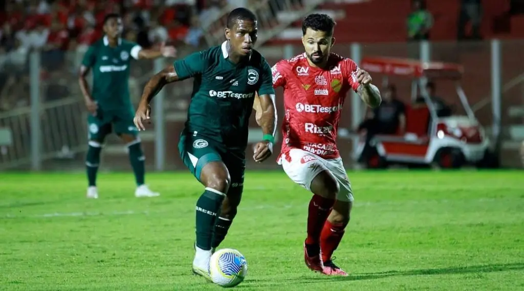 As campanhas dos dois rivais são bem semelhantes | Foto:  Rosiron Rodrigues