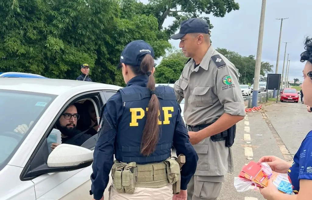 Fiscalização pela PRF flagrou 18 embriagados e 73 ultrapassagens | PRF