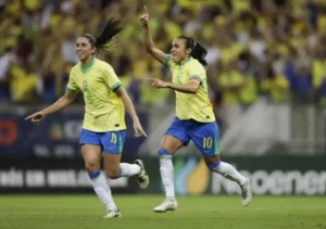 Com noite mágica de Marta, Brasil goleia Jamaica em amistoso