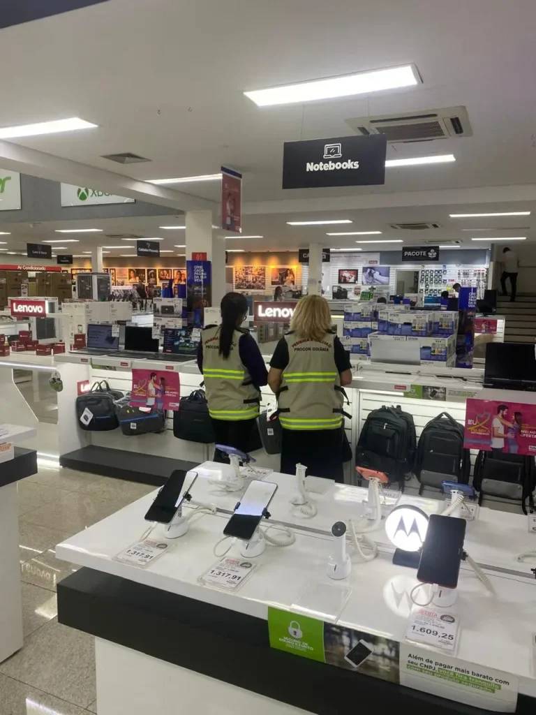 Pesquisa realizada entre os dias 3 e 4 de junho avaliou 34 itens, dentre eles cesta de café da manha, secador, batom, creme de barbear, smartphone, pernoite em motel e flores, em 40 estabelecimentos comerciais da capital | Foto: Procon Goiânia